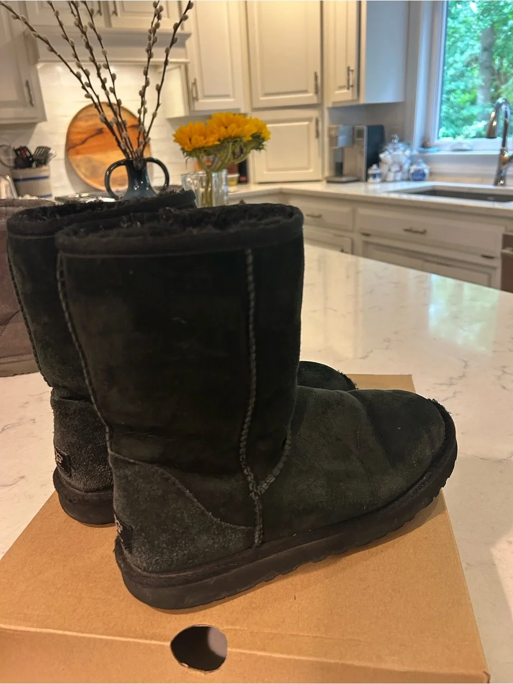 UGG classic short